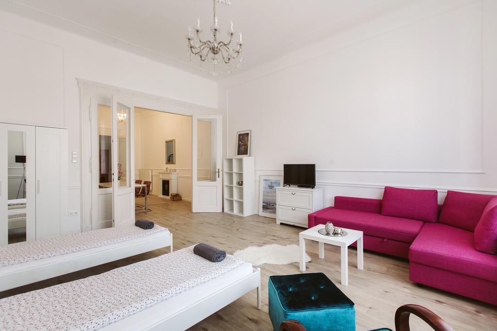 Apartment Szabadsag Ter Budapest Exterior foto