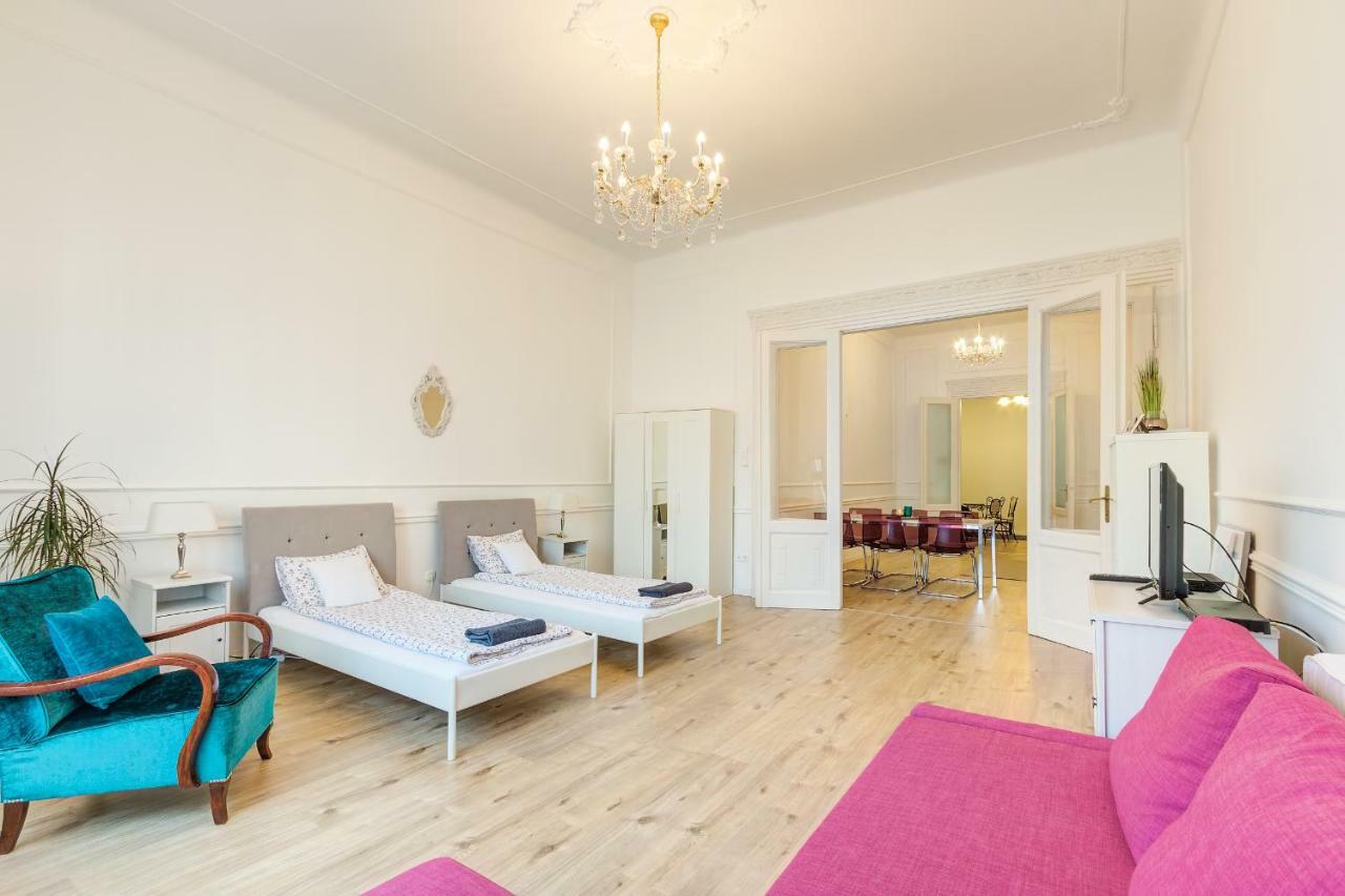 Apartment Szabadsag Ter Budapest Exterior foto